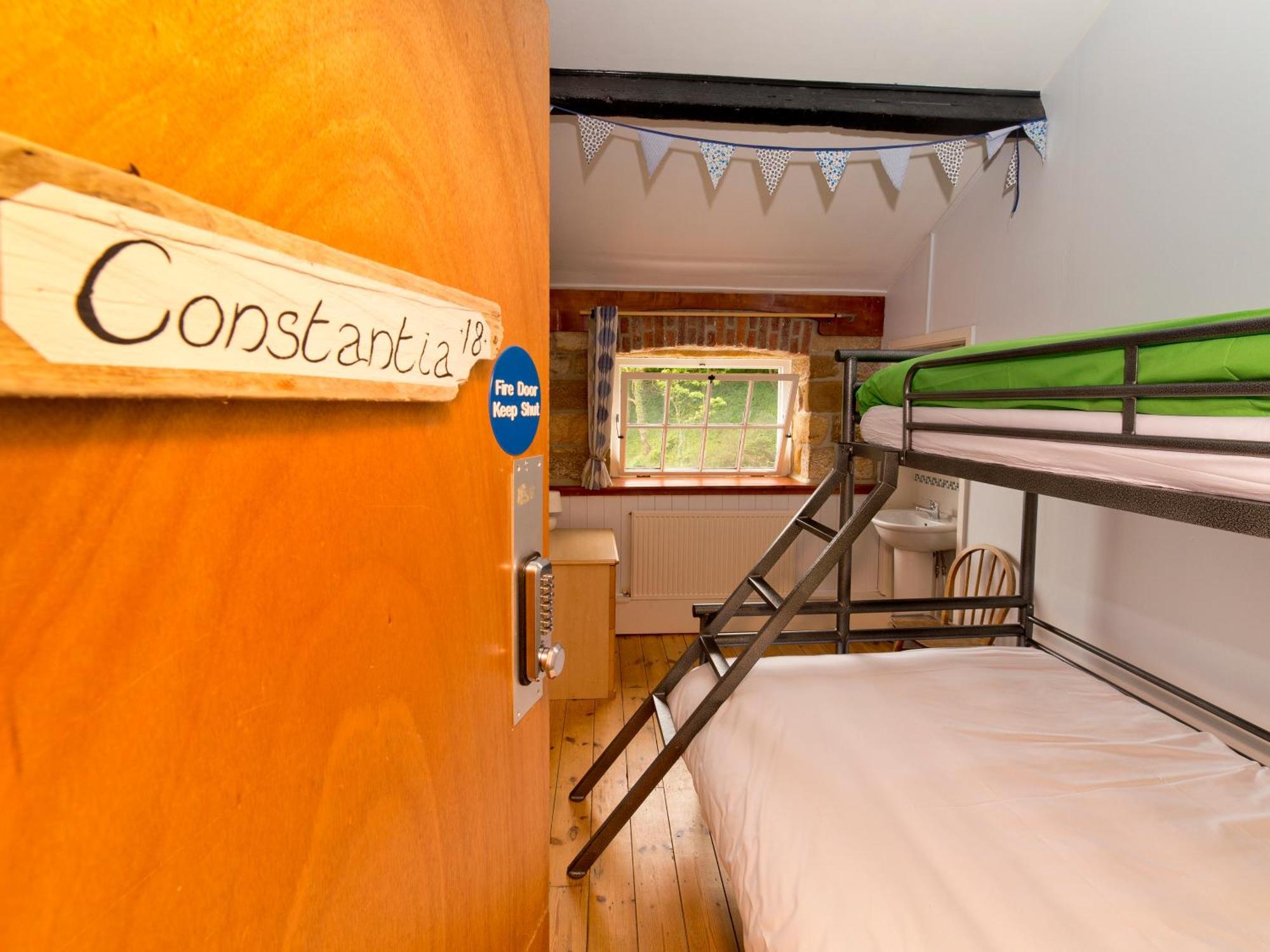 วายเอชเอ บอกเกิล โฮล Hostel Fylingthorpe ภายนอก รูปภาพ